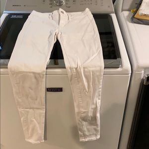 American Eagle White Jeans